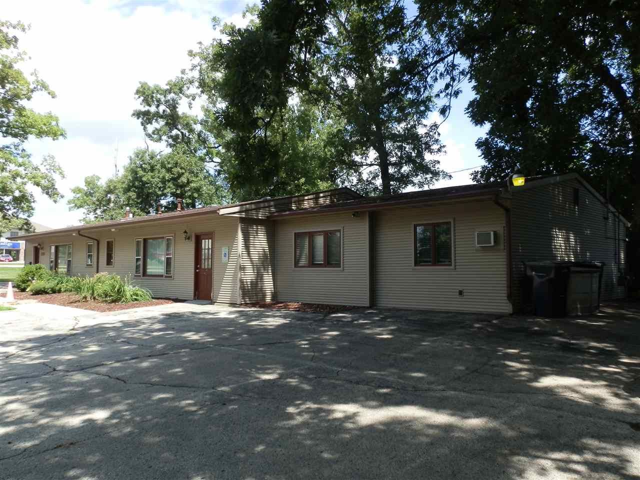 4245 Fox Hills Dr, Janesville, WI 53546